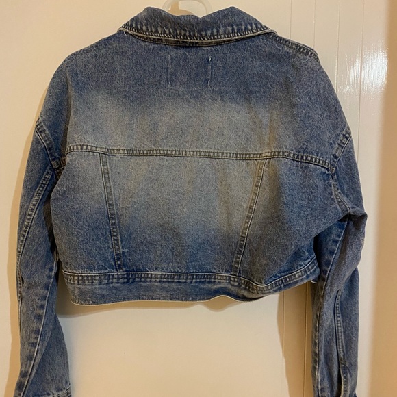 Cotton On Cropped Denim Jacket - Picture 2 of 3